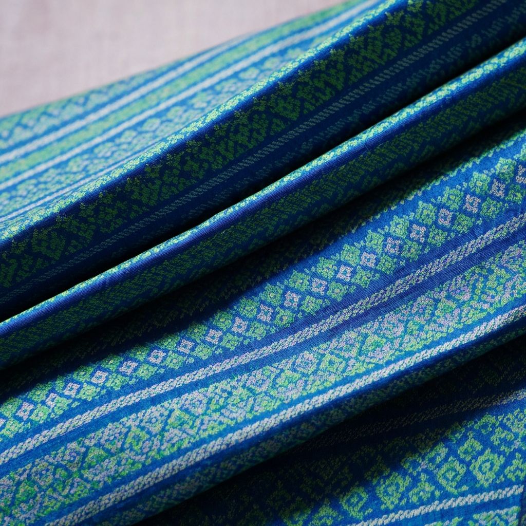 Silk longyi